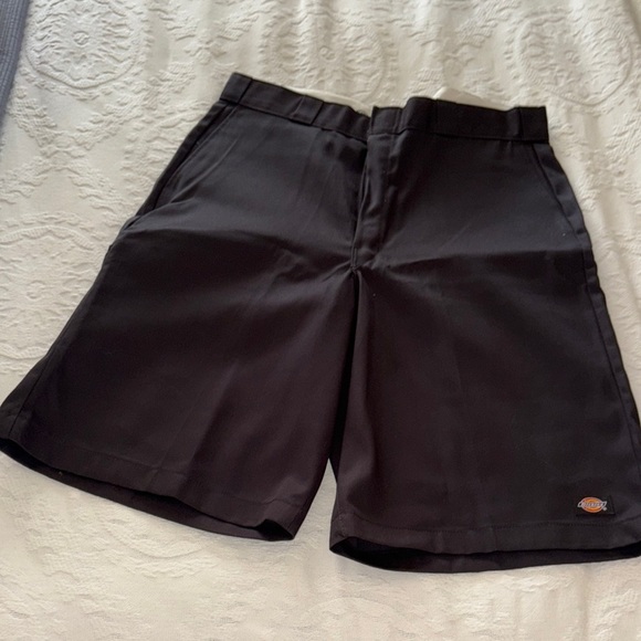Dickies Men's Black Flat Front Twill Work Shorts - Picture 1 of 10